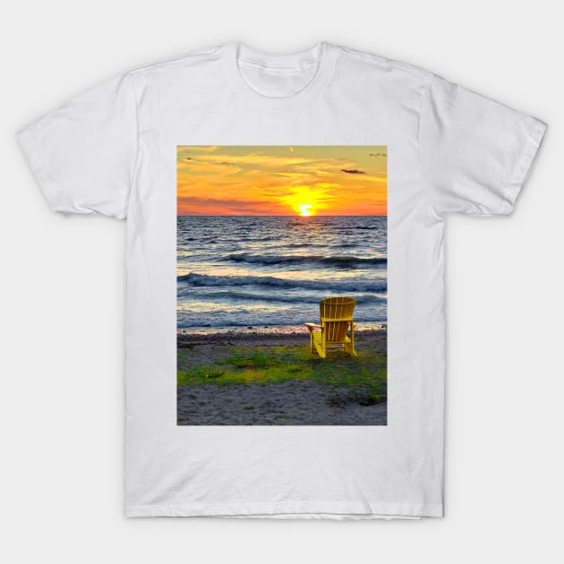 A Place to Watch the Sun Set. T-Shirt by BrianPShaw